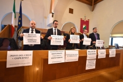Abruzzo, M5S chiede a Gentiloni di commissariare D'Alfonso