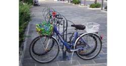                       Presto a Pescara punzonatura biciclette          