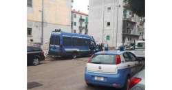                       Casa, blitz forze dell'ordine a Pescara          