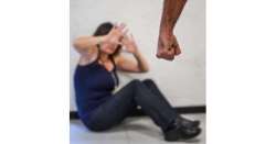                      Anni percosse e maltrattamenti,arrestato          