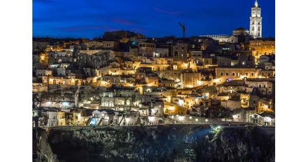                       Dall'Aquila per il Presepe nei Sassi          