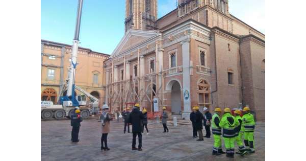              Dl Genova, Ceriscioli firma ricorso          