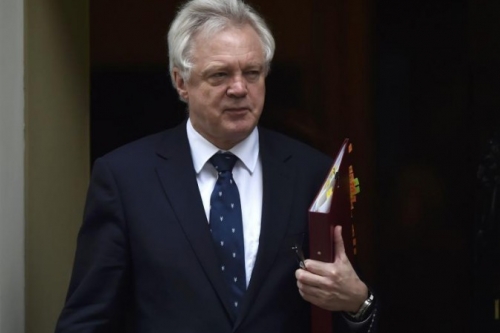 Regno Unito: Davis lascia Bruxelles dopo meno di un'ora di colloqui sulla Brexit