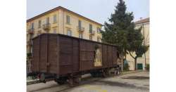                      Presepe in carrozza ferroviaria Lanciano          