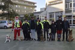                        Clown e cani in Pediatria a Vasto          