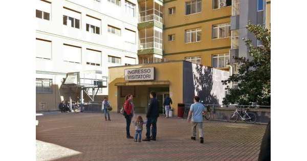                    Scoppia petardo, uomo ferito a Pescara          