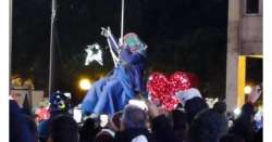                      Spettacolare arrivo Befana a Pescara          