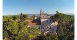                     A Caprara deposito museale provinciale          