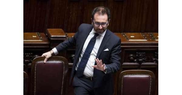                       Bonafede, tuteleremo tribunali Abruzzo          