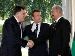 Macron saluta l'accordo libico per il cessate il fuoco e le elezioni