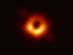 Chi è l'astrofisico greco che ha fotografato il buco nero