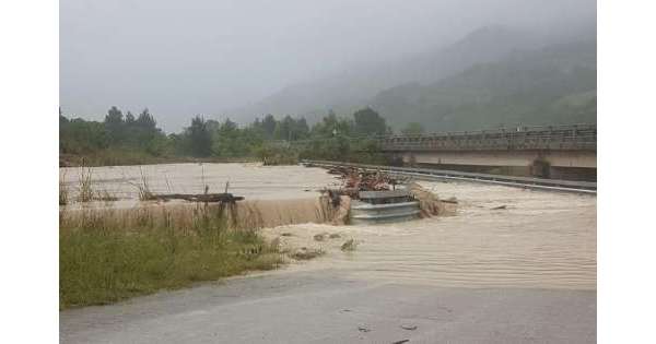                     Esonda torrente nel Vastese          