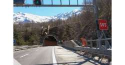                        Caso Gran Sasso, Strada dei Parchi: 